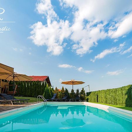 Вила Рустик / Villa Rustic Kjustendil Esterno foto